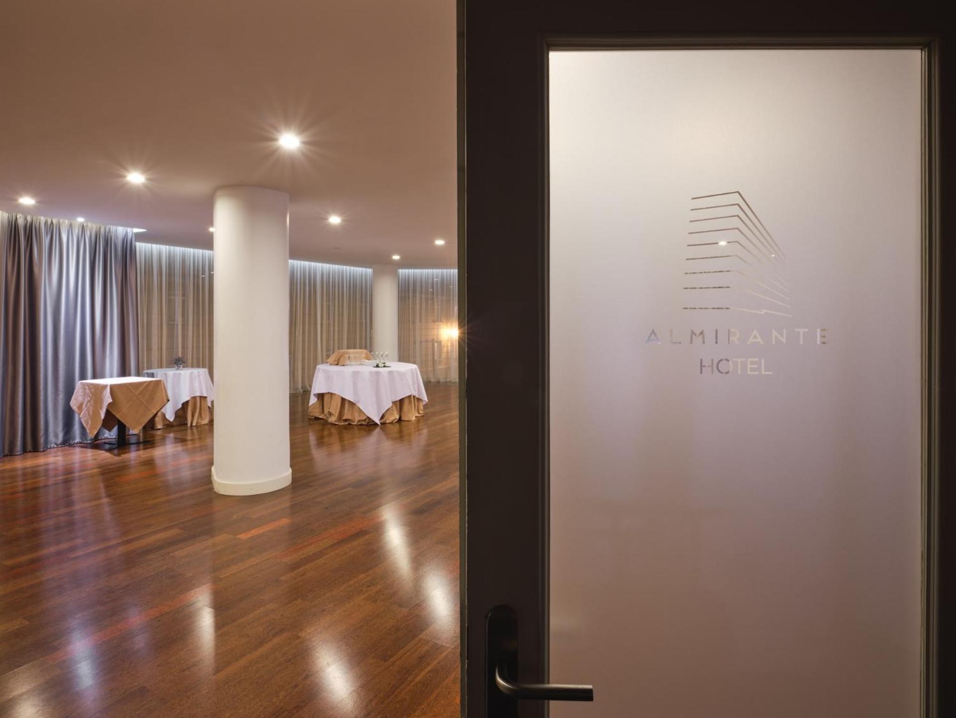 Hotel Almirante 페레올 외부 사진